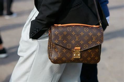 louis vuitton crossbody camera bag|best louis vuitton crossbody bags.